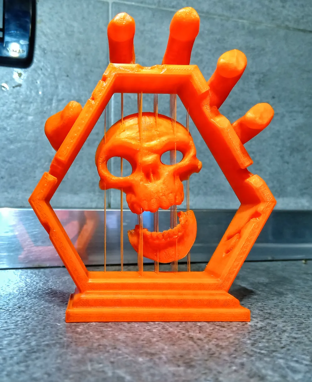 Suspended Skull — creator reference
