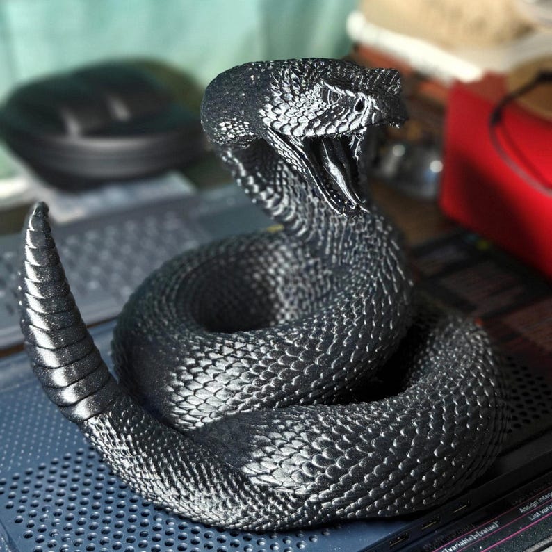 Metallic Black Shelf Snake
